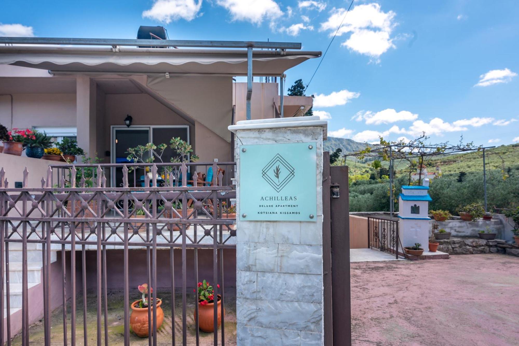 Villa Achilleas Deluxe Αpartment -Pet Friendly-Parking-Mountain View Kotsianá Esterno foto